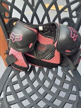 Fox Youth Pink and Black Protective Gear Set
